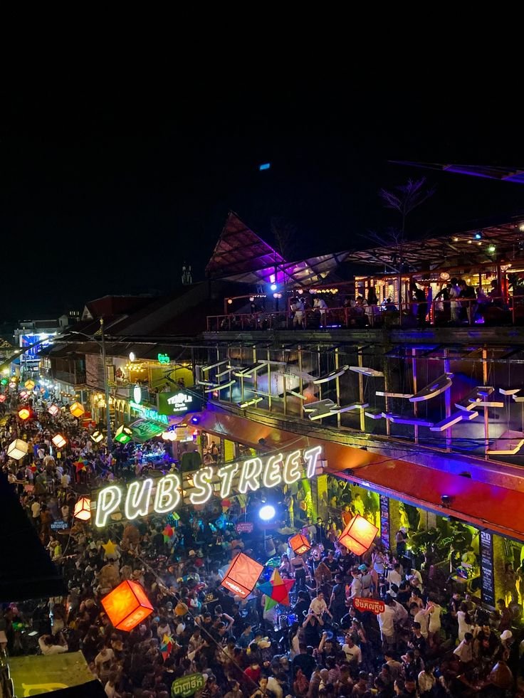 Siem Reap Pub Street & Night Market Food Safari